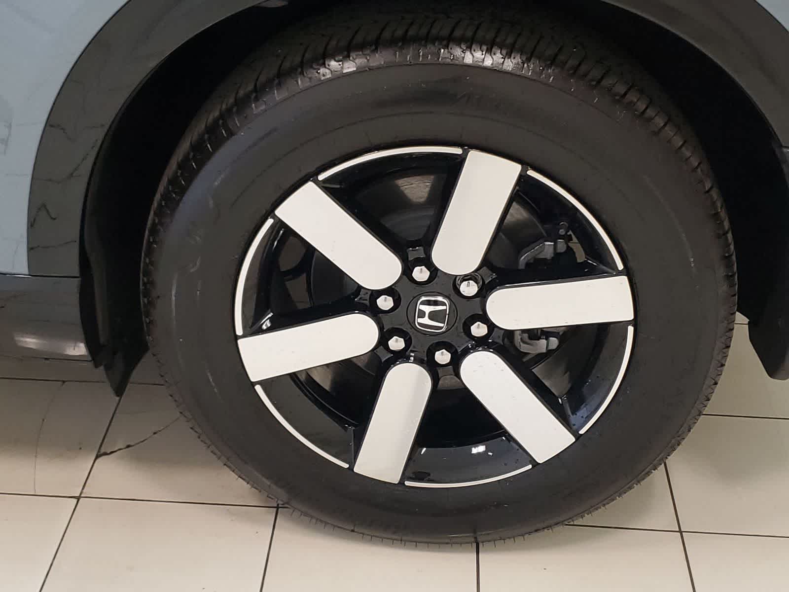 Thumbnail: 2025 Honda Prologue - 26