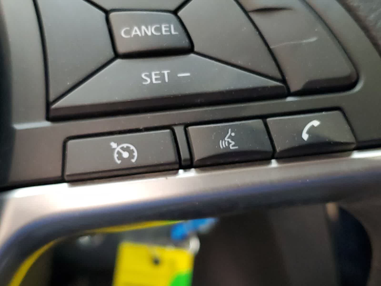 Thumbnail: 2018 Nissan Rogue - 26