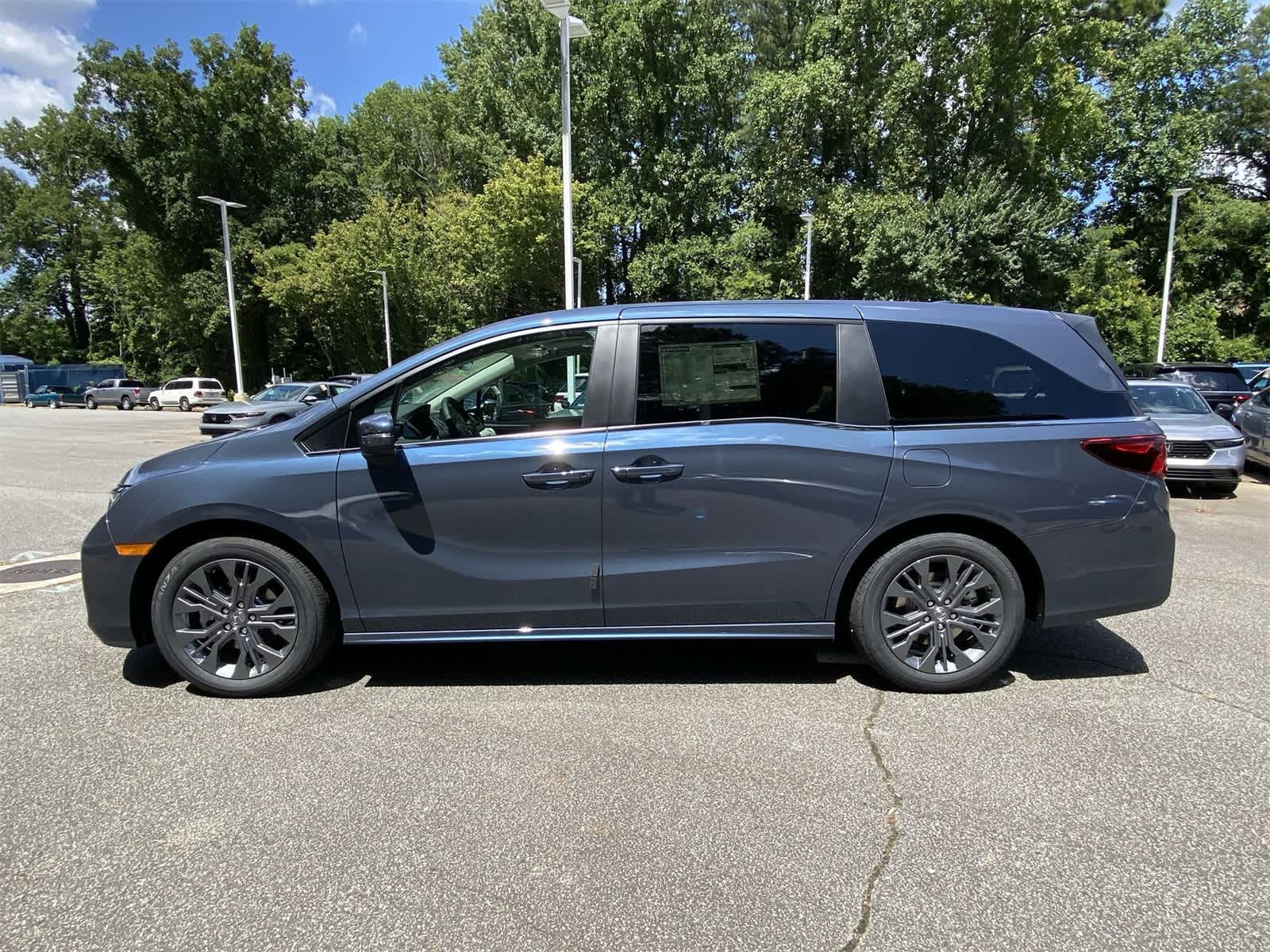 Thumbnail: 2026 Honda Odyssey - 2