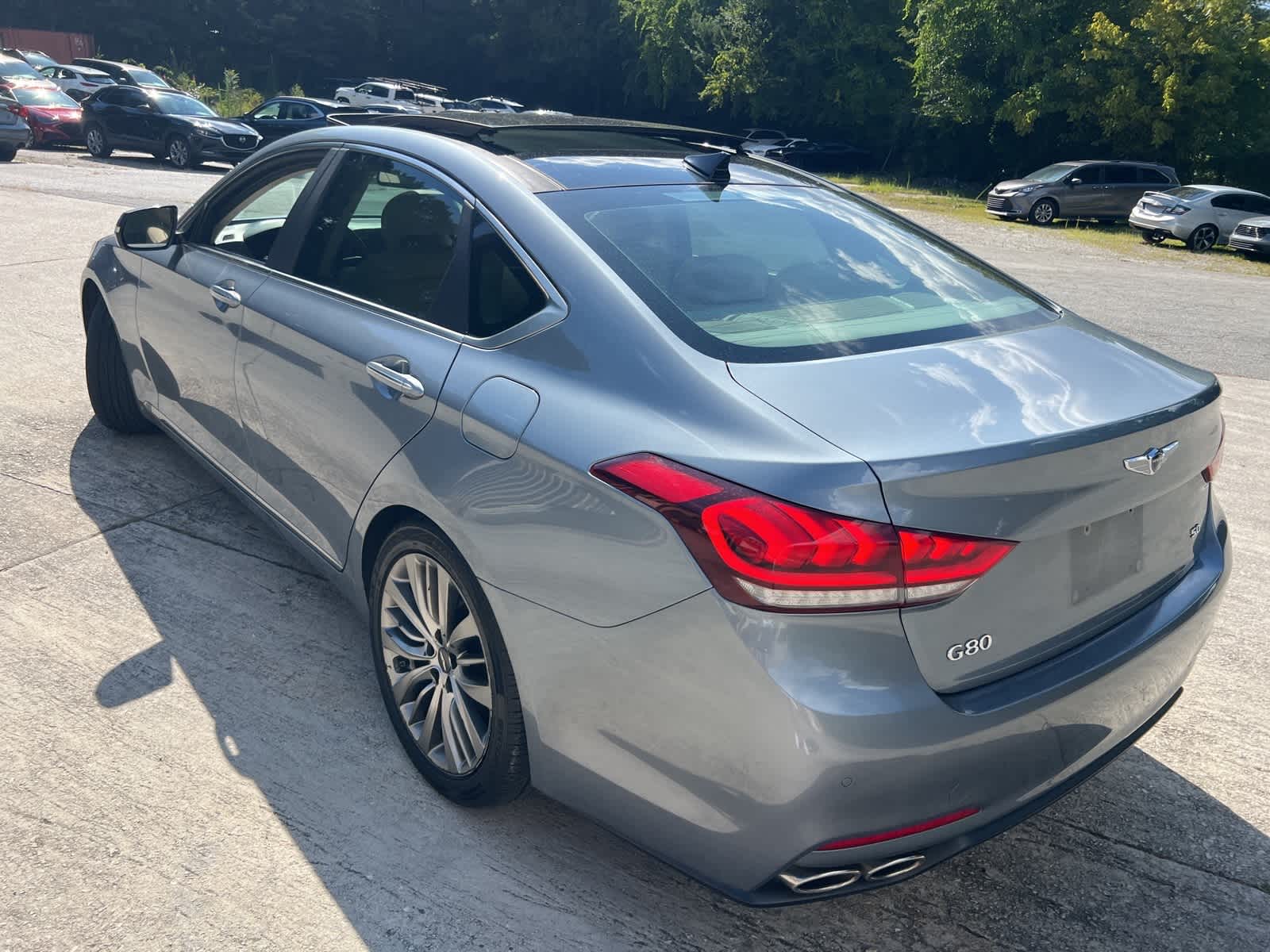 Thumbnail: 2017 Genesis G80 - 7