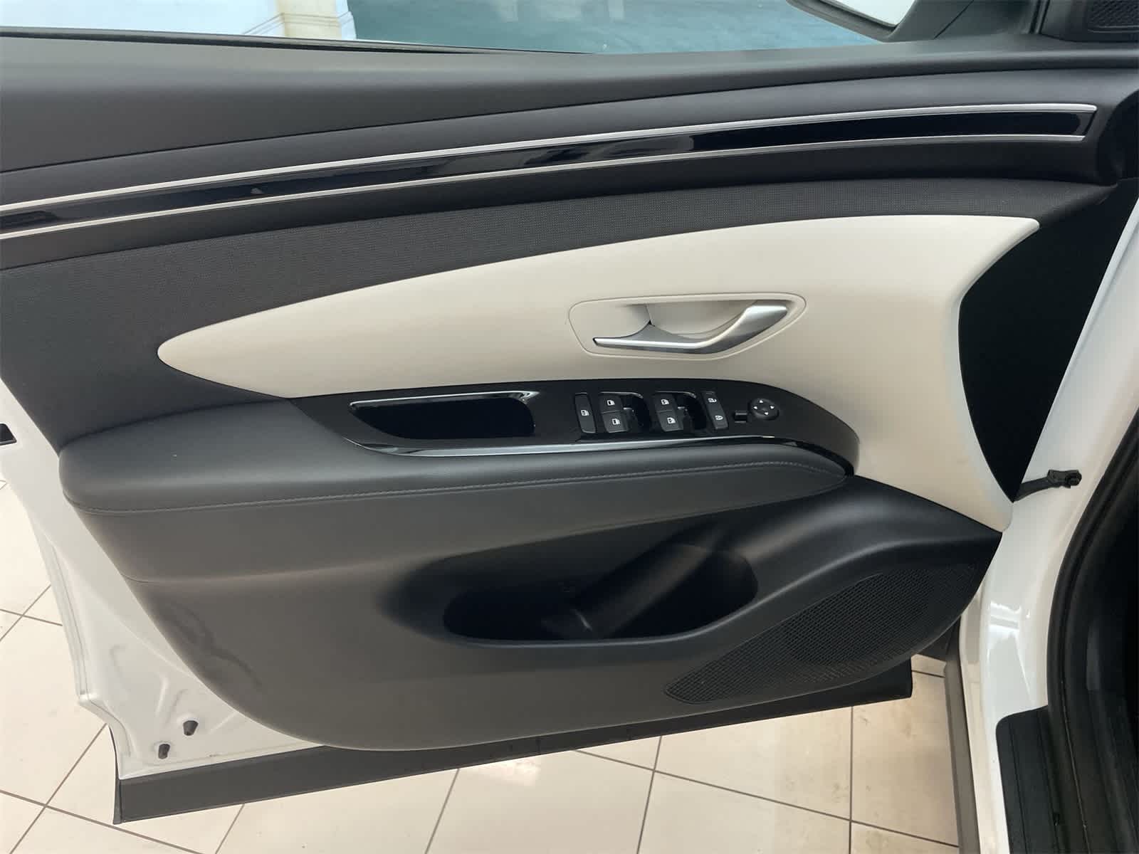 Thumbnail: 2022 Hyundai Tucson - 16