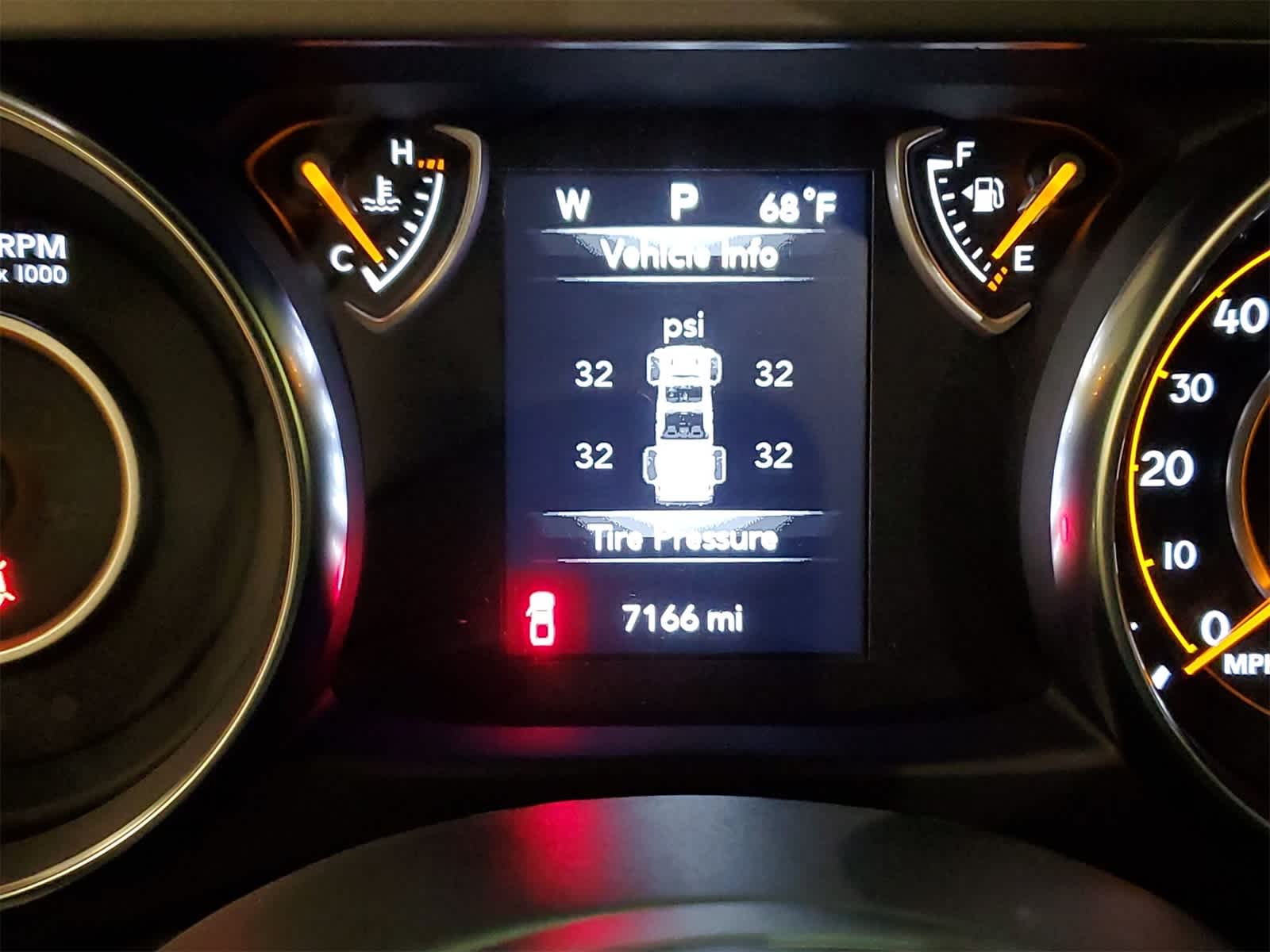 Thumbnail: 2023 Jeep Gladiator - 13