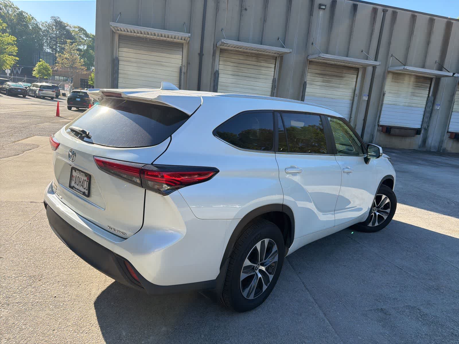Thumbnail: 2023 Toyota Highlander - 11