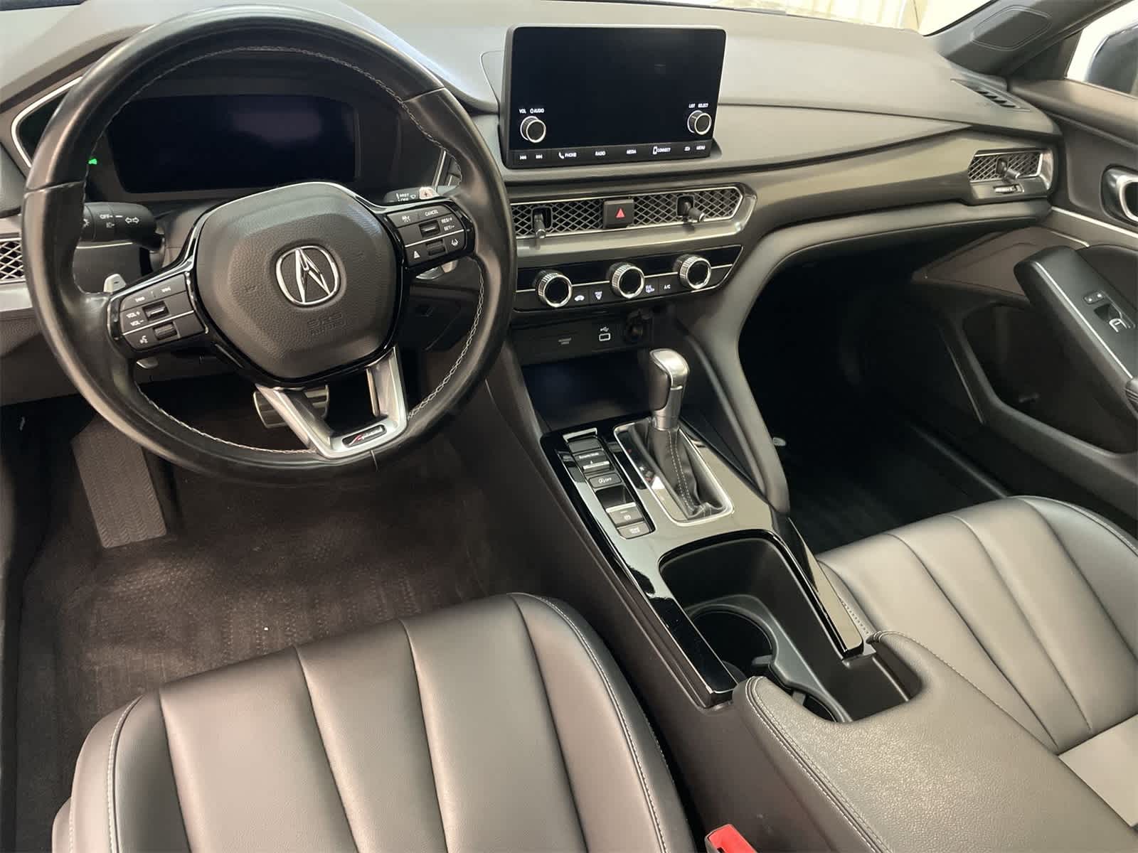 Thumbnail: 2023 Acura Integra - 19