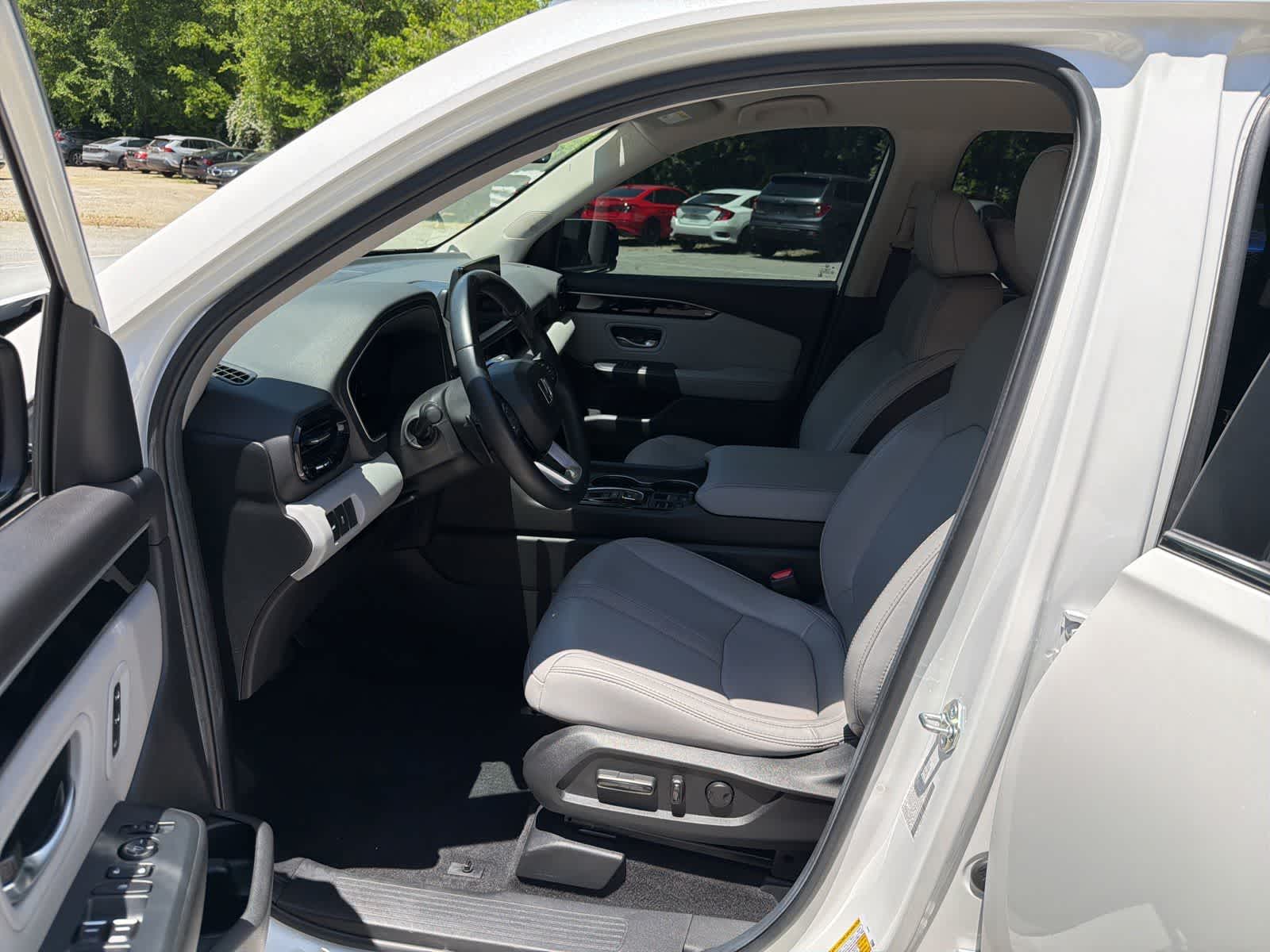 Thumbnail: 2025 Honda Pilot - 18