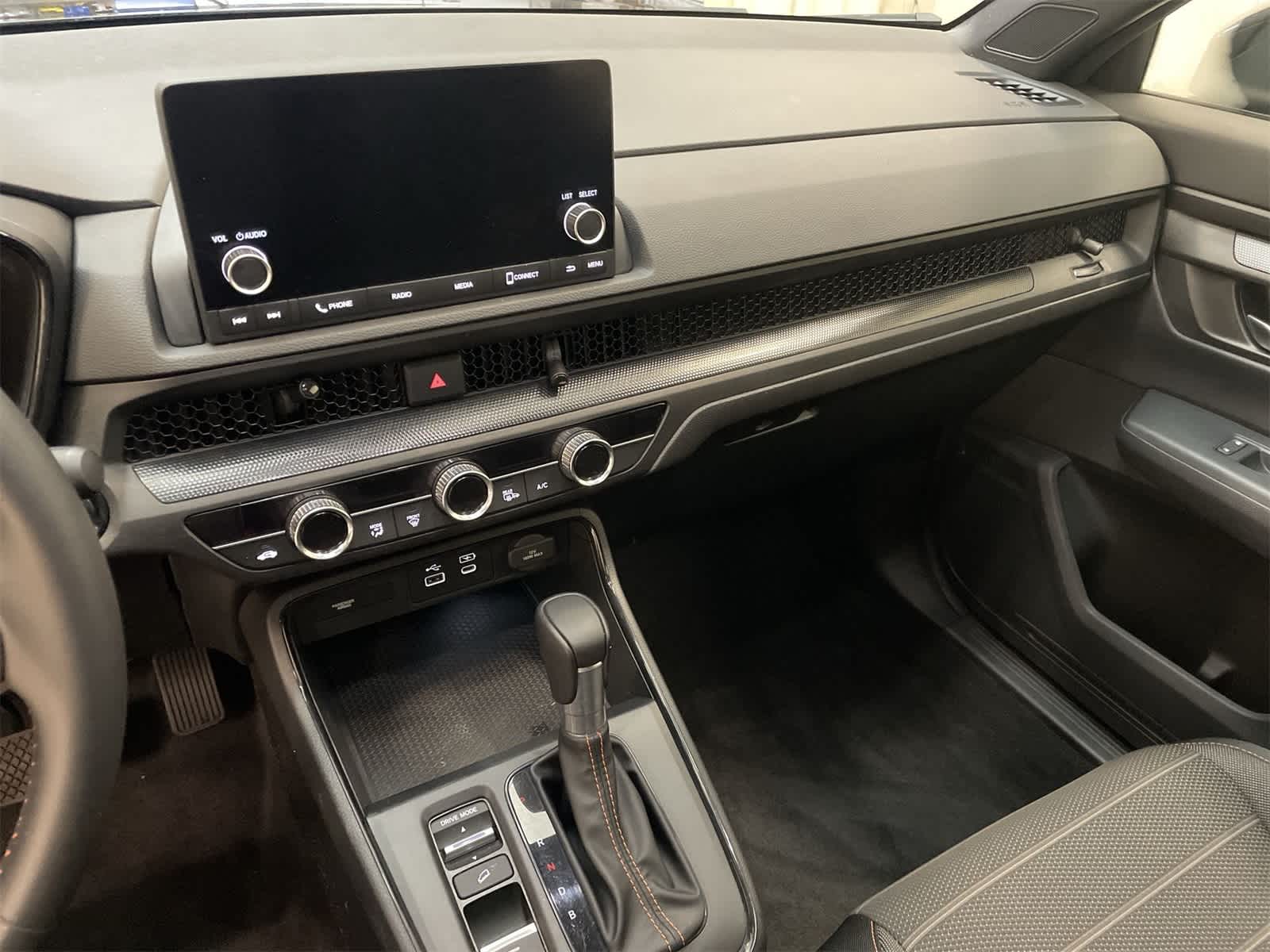 Thumbnail: 2023 Honda CR-V - 29