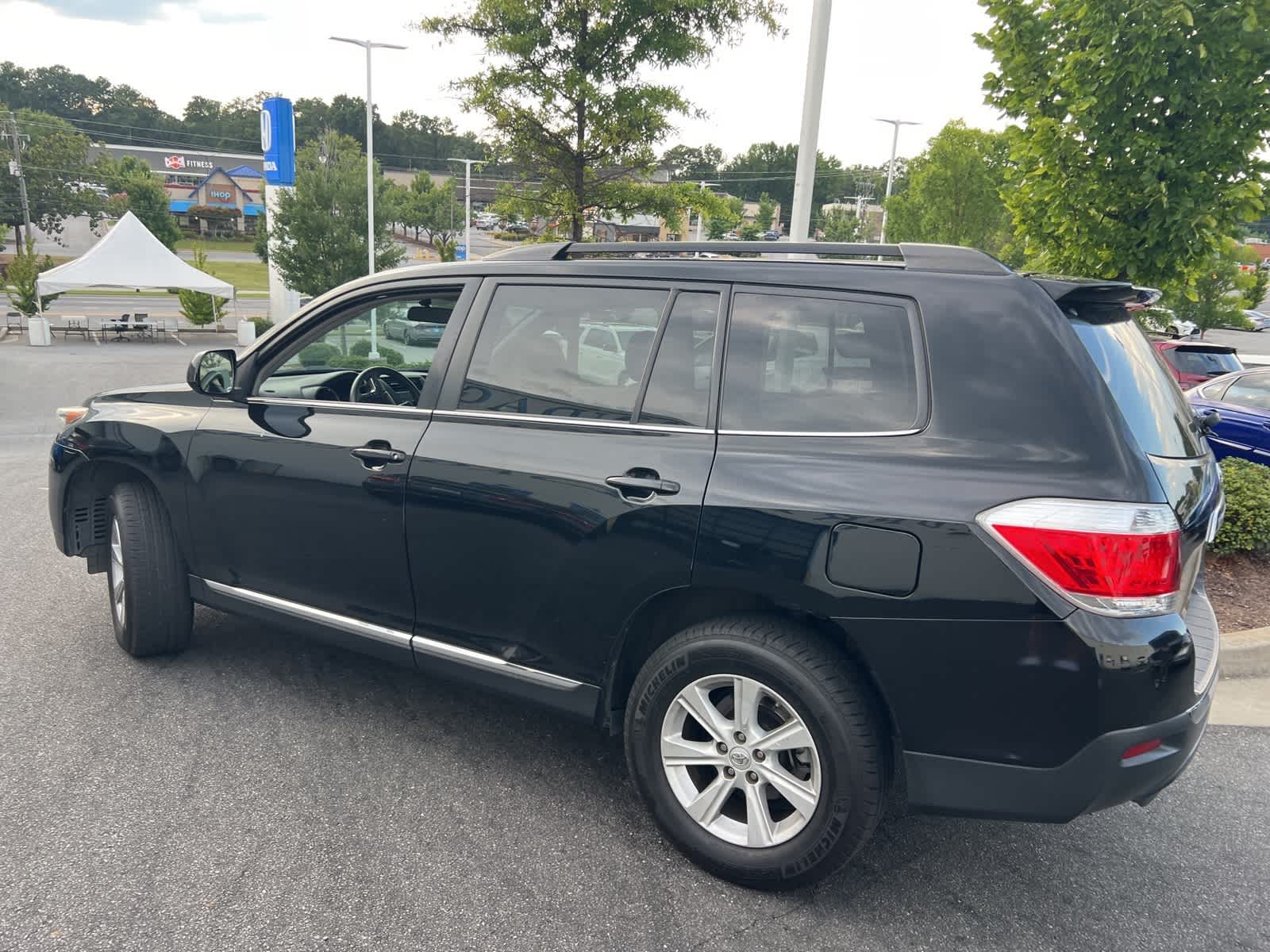 Thumbnail: 2011 Toyota Highlander - 7
