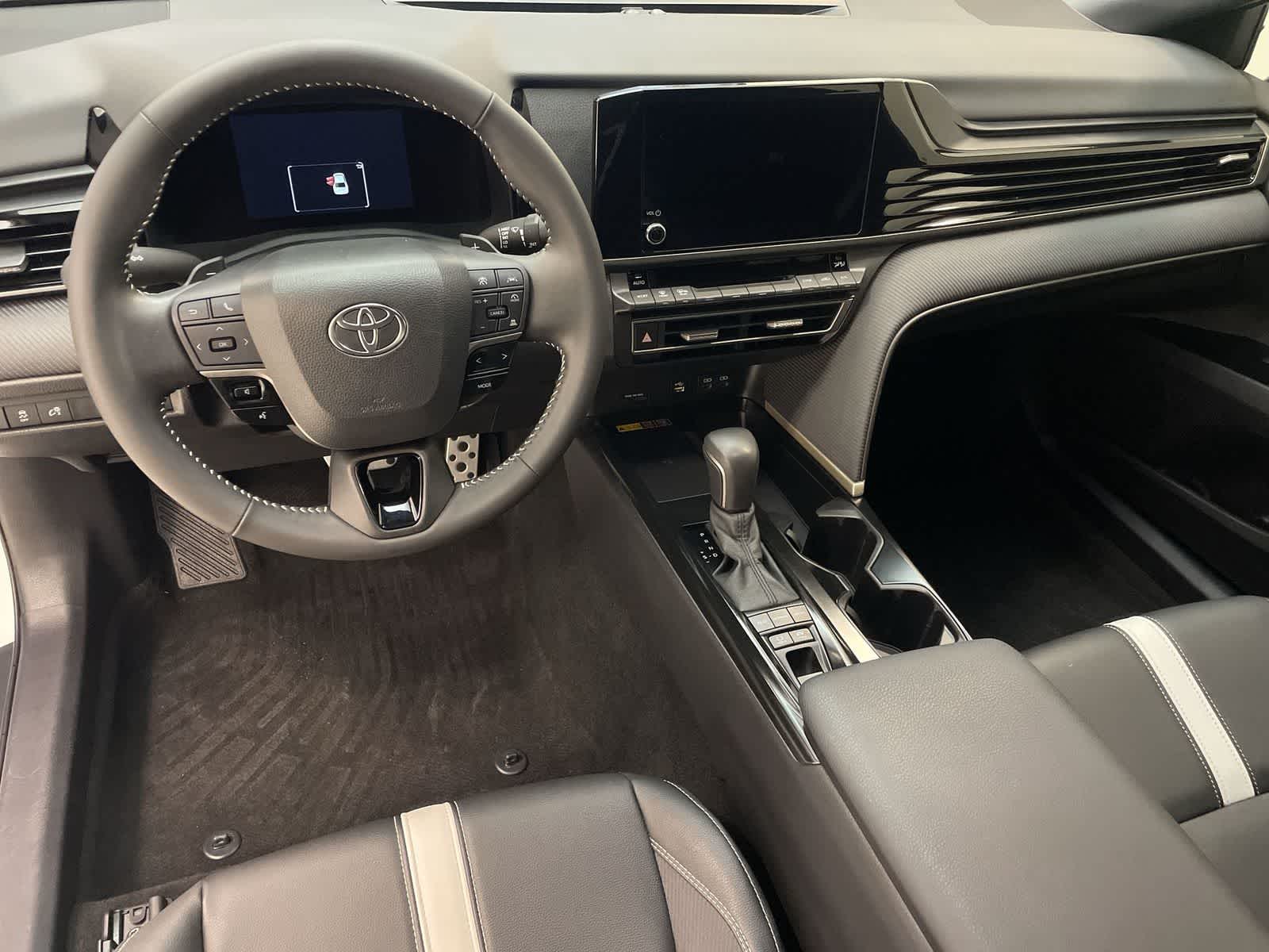 Thumbnail: 2025 Toyota Camry - 18