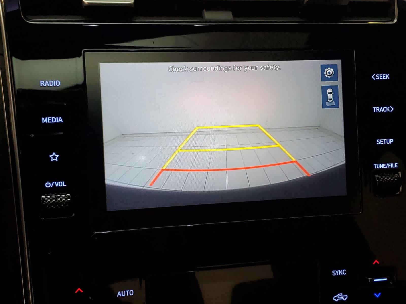 Thumbnail: 2022 Hyundai Santa Cruz - 4