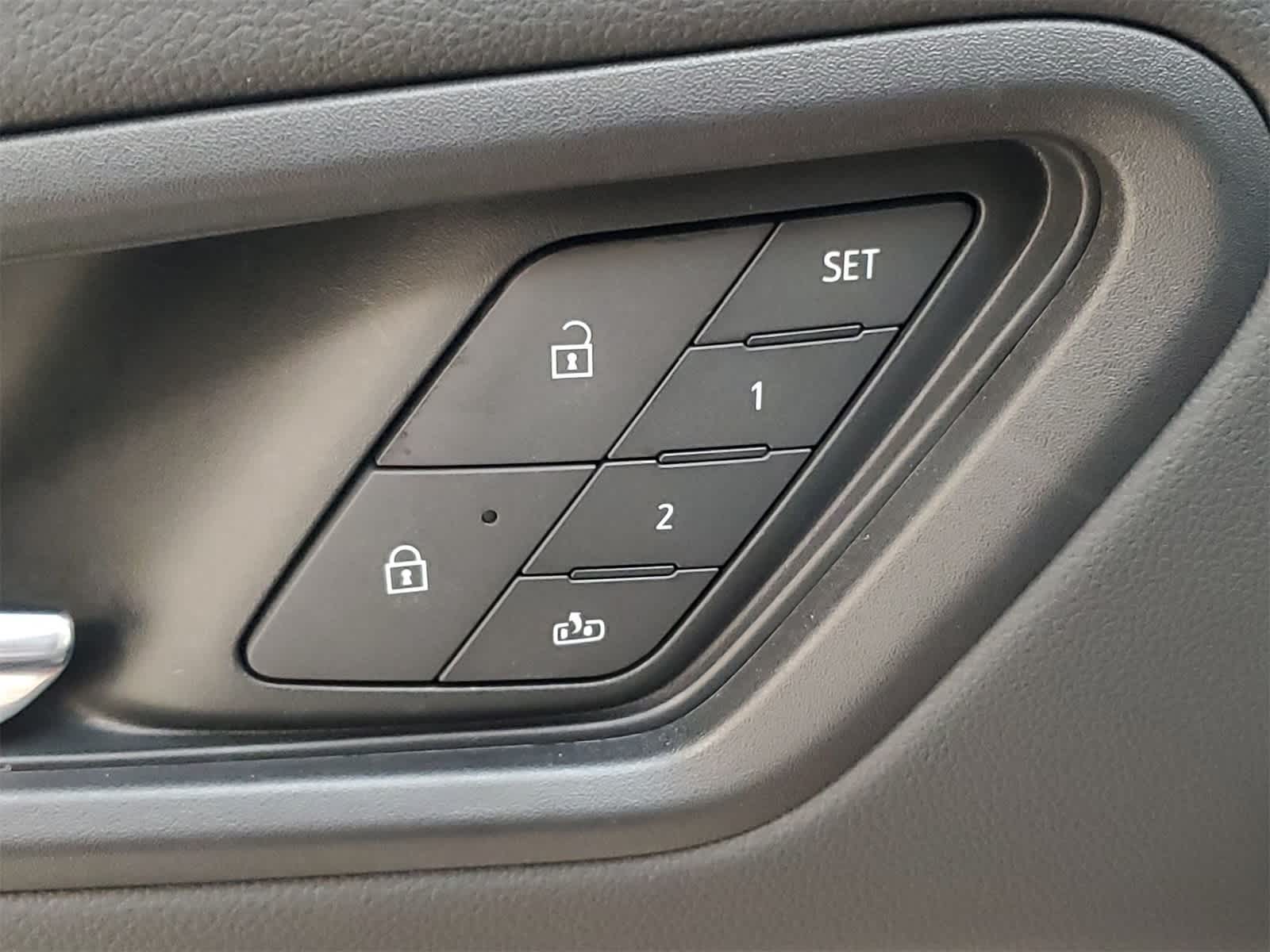 Thumbnail: 2025 Honda Prologue - 19