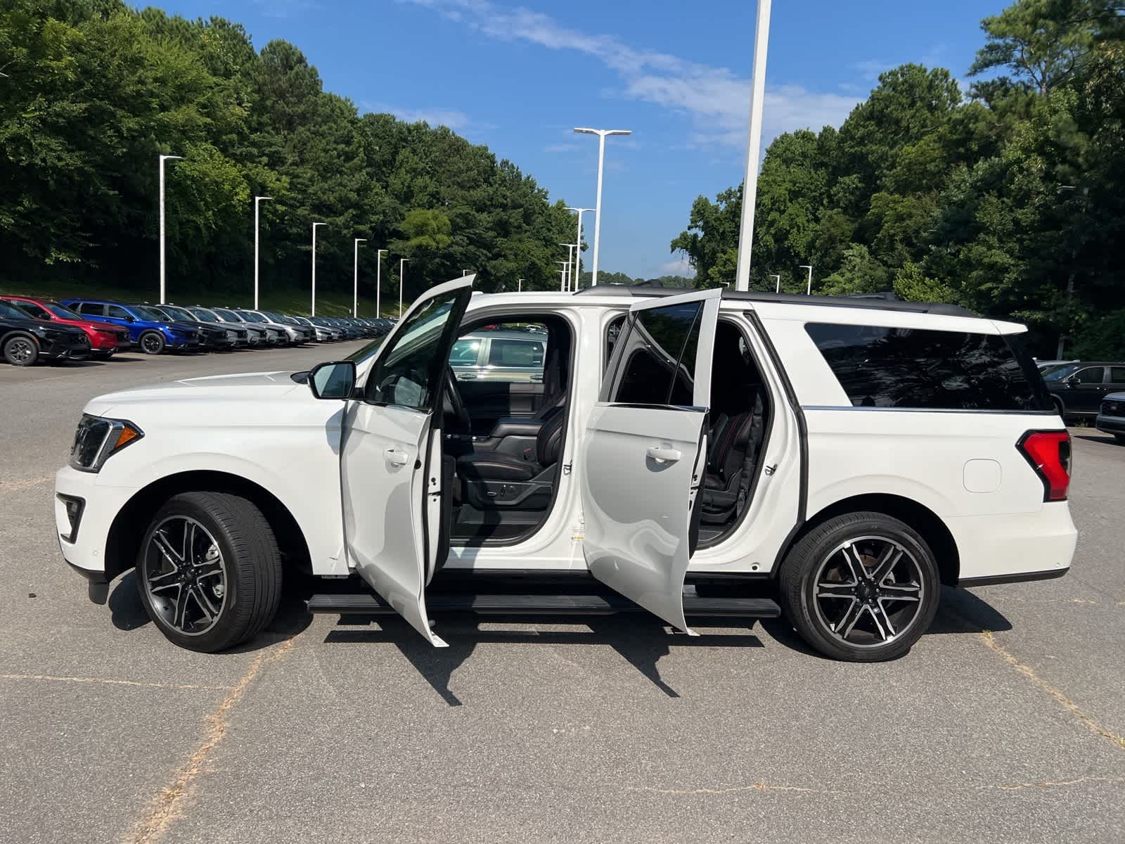 Thumbnail: 2020 Ford Expedition MAX - 17