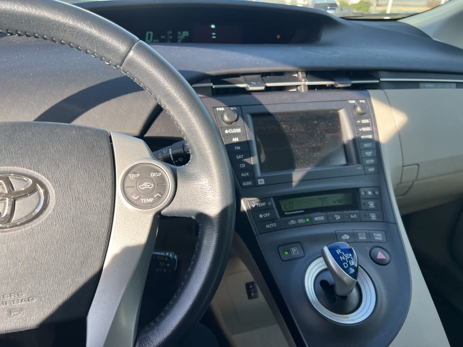 Thumbnail: 2011 Toyota Prius - 20