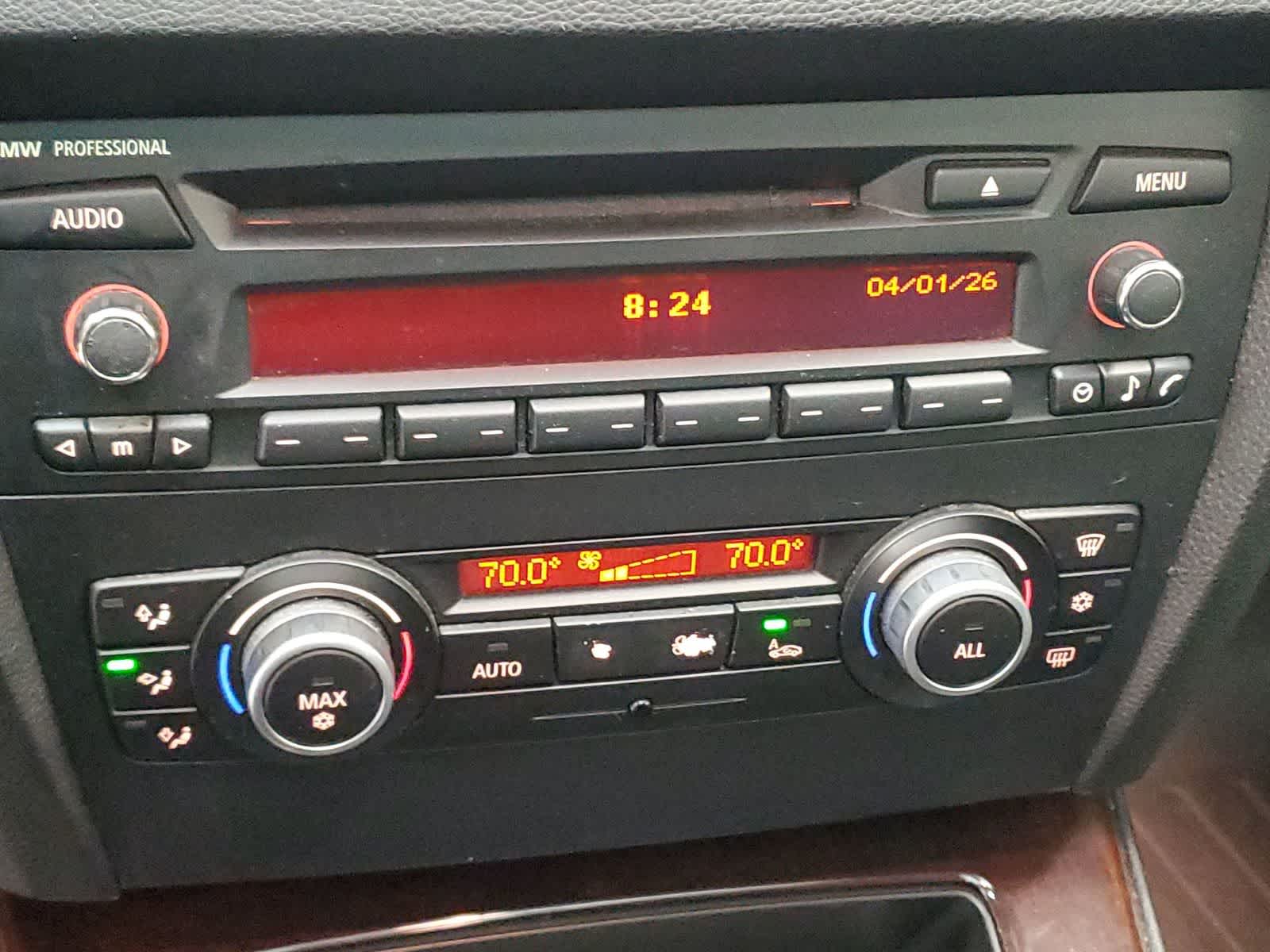 Thumbnail: 2011 BMW 3 Series - 4