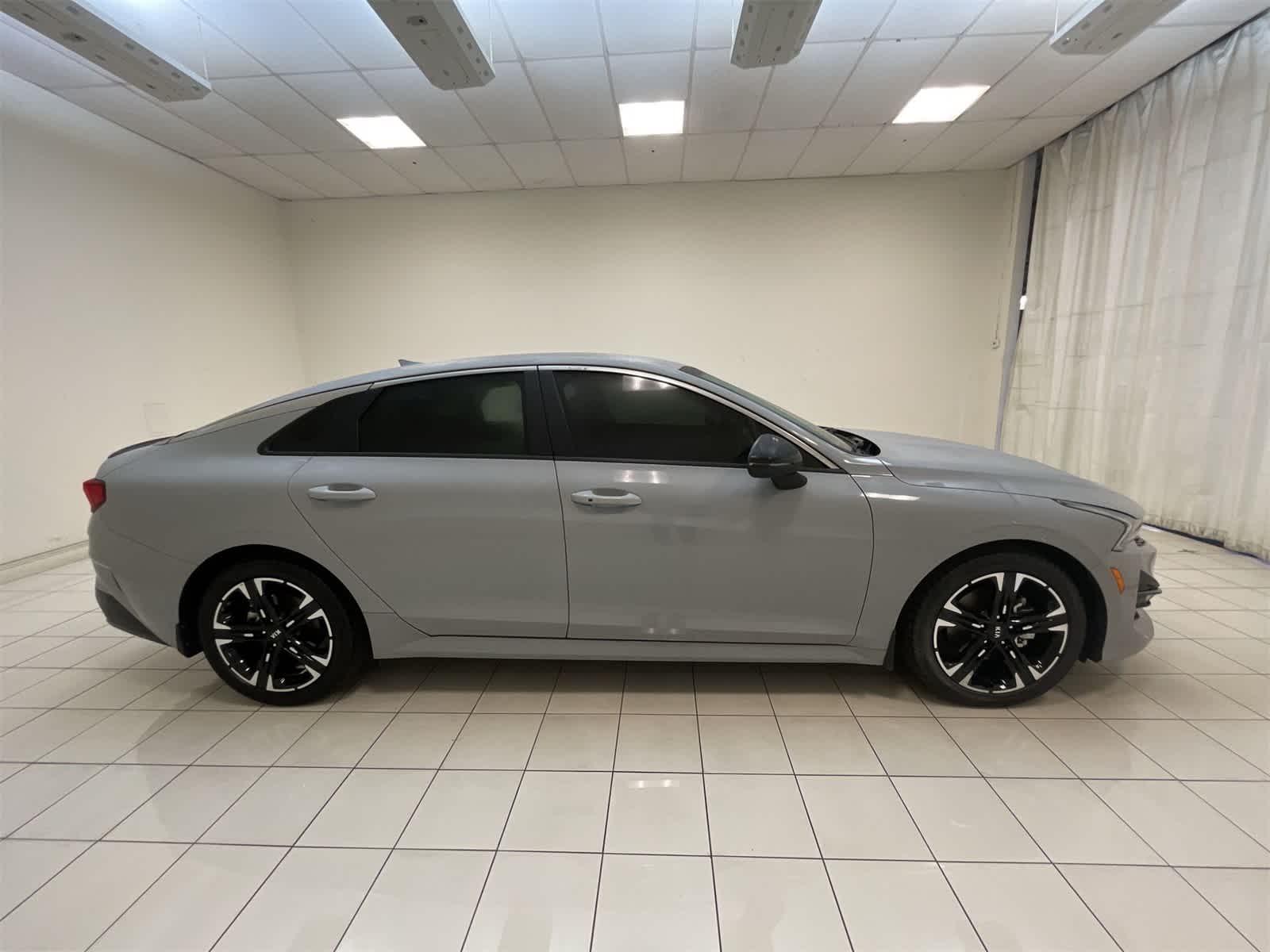 Thumbnail: 2021 Kia K5 - 24