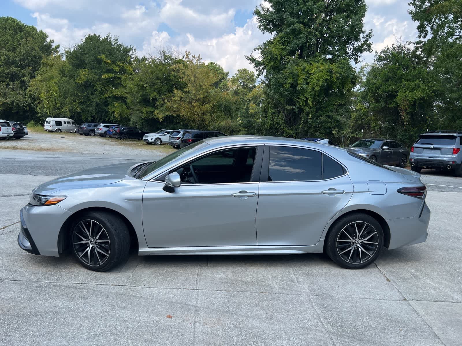 Thumbnail: 2022 Toyota Camry - 7