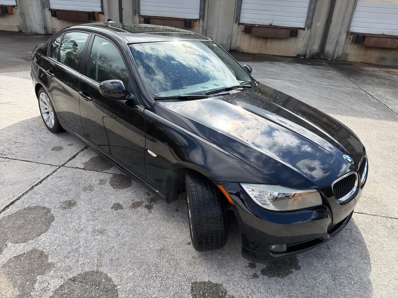 Thumbnail: 2011 BMW 3 Series - 13