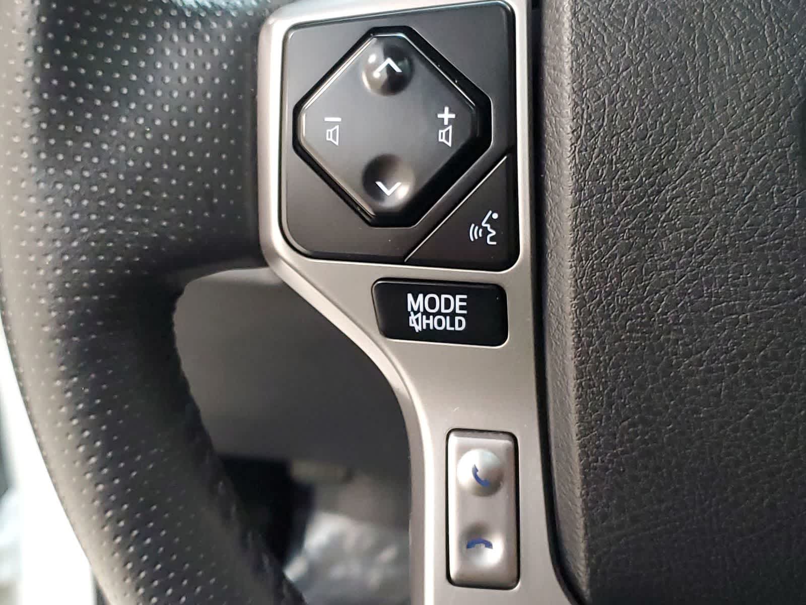 Thumbnail: 2023 Toyota 4Runner - 13