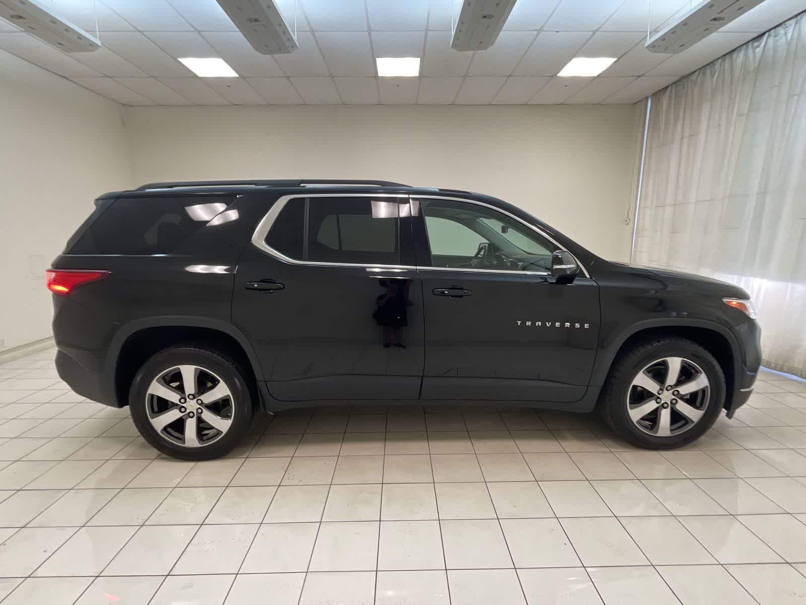 Thumbnail: 2019 Chevrolet Traverse - 27