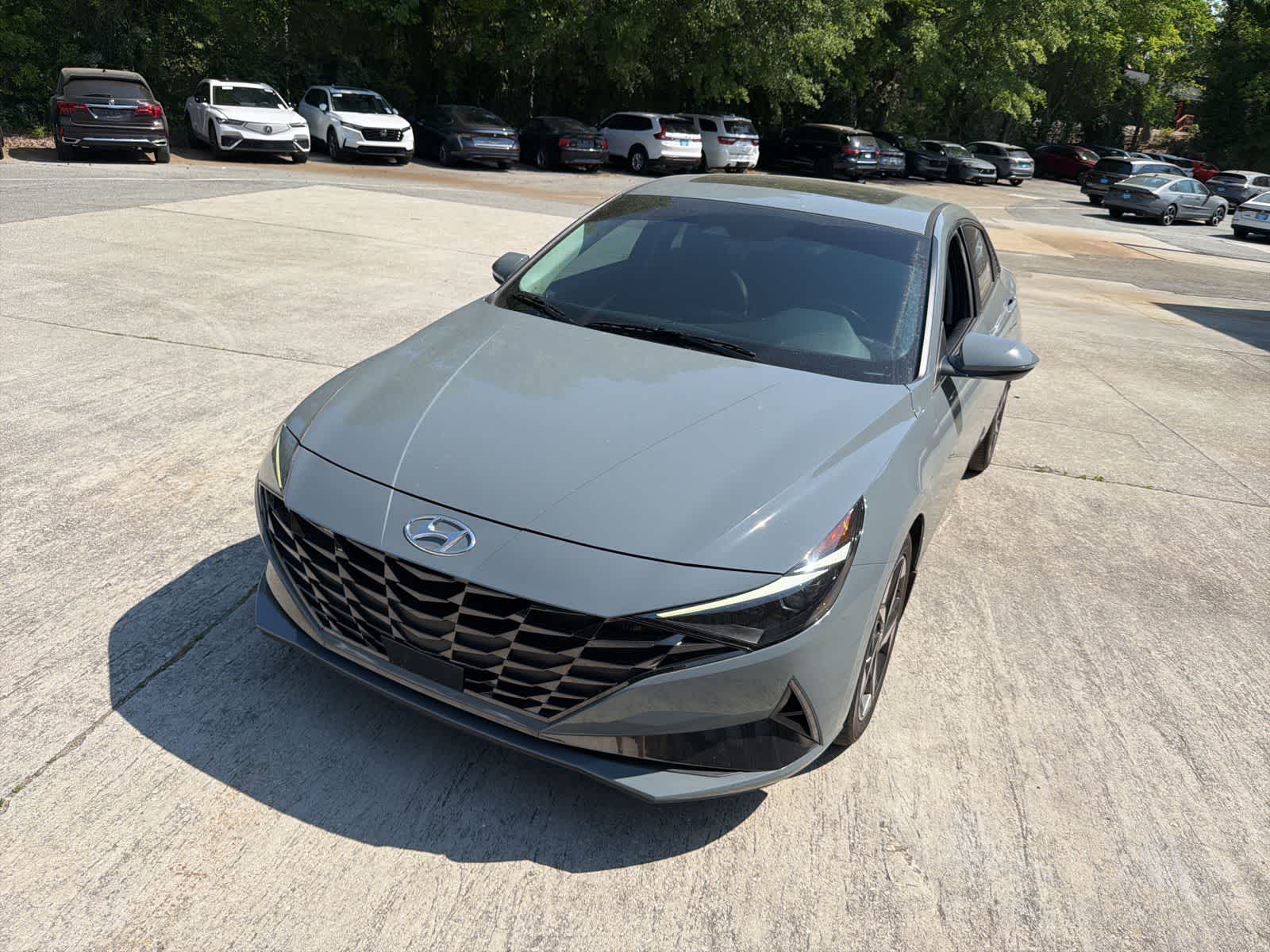 Thumbnail: 2023 Hyundai Elantra - 3