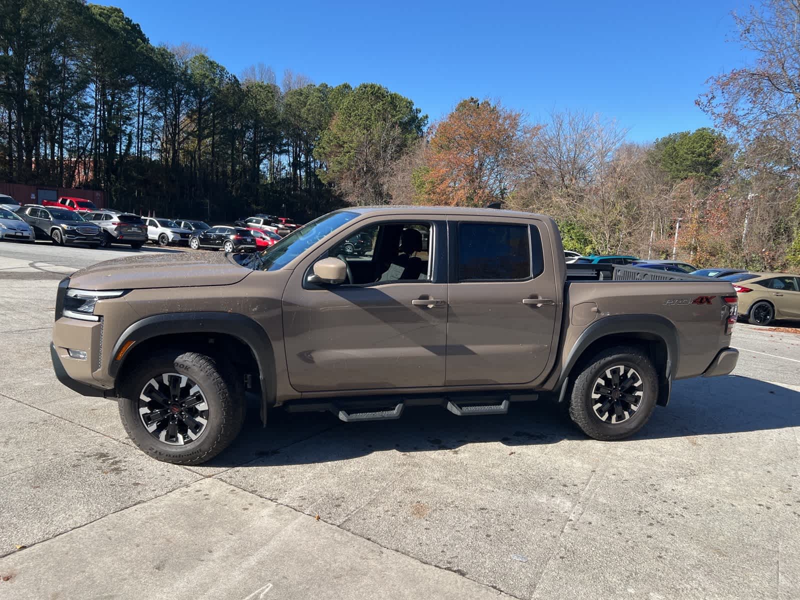 Thumbnail: 2023 Nissan Frontier - 5