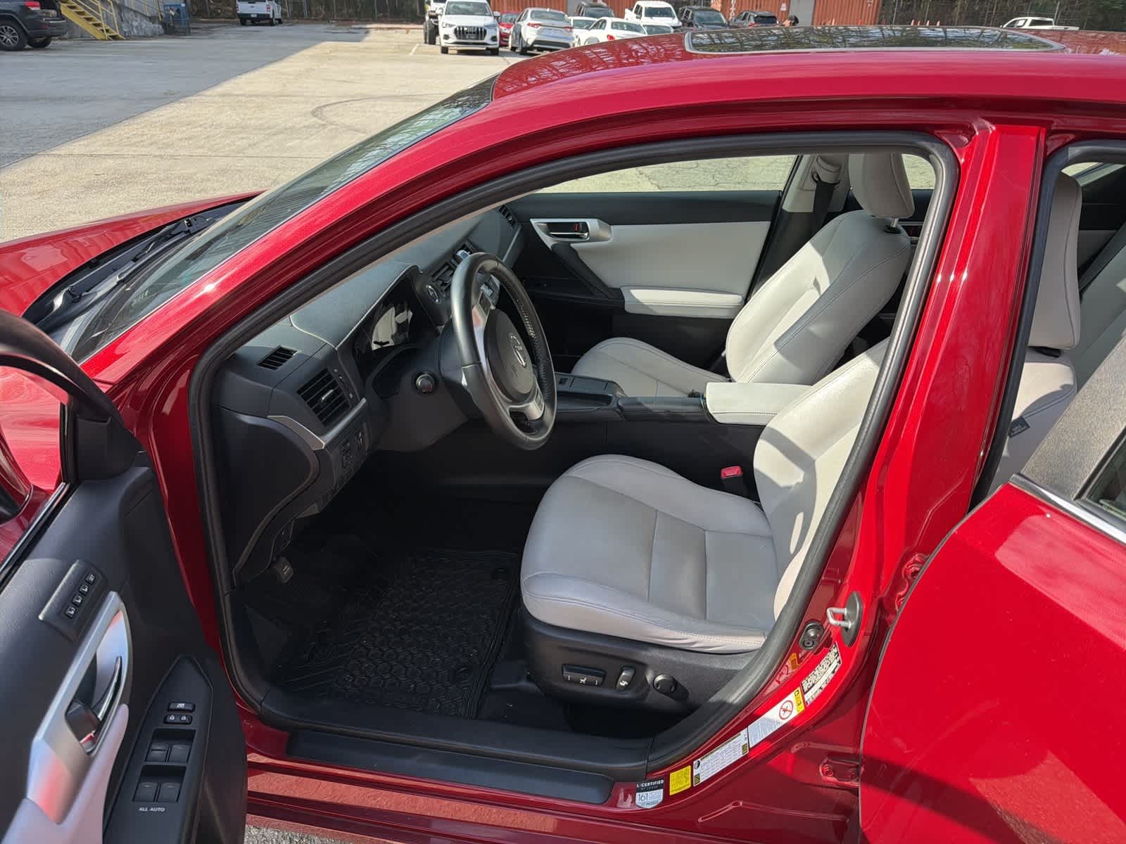 Thumbnail: 2013 Lexus CT - 16