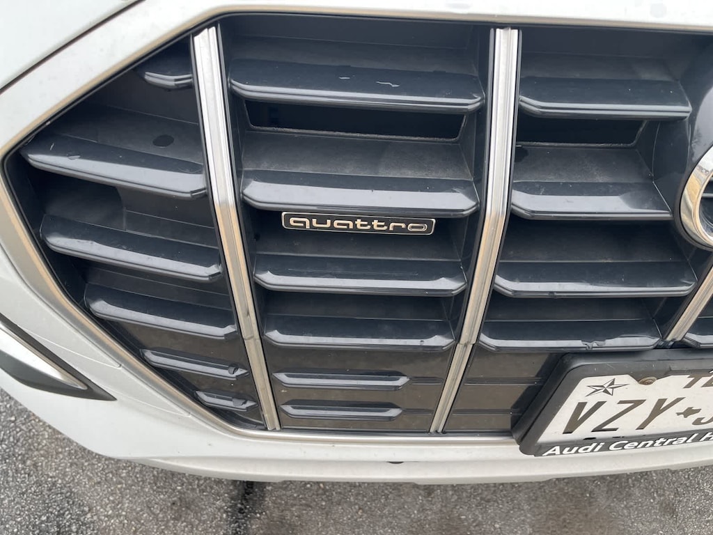 Used 2024 Audi Q5 40 Premium SUV