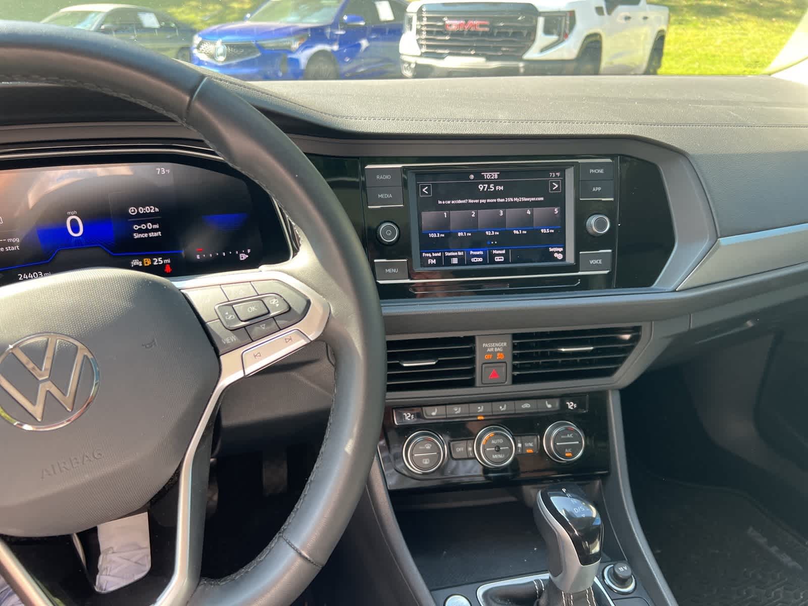 Thumbnail: 2024 Volkswagen Jetta - 21