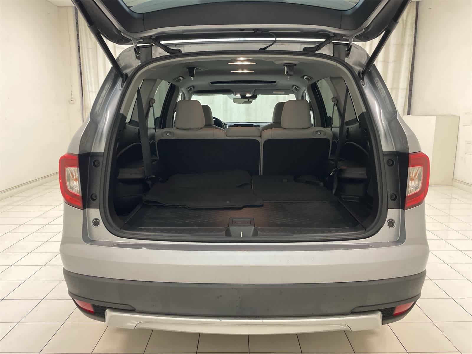 Thumbnail: 2019 Honda Pilot - 23