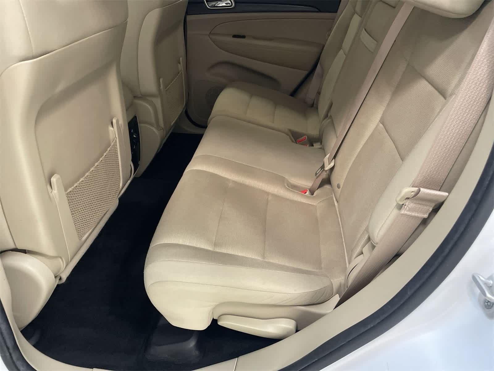 Thumbnail: 2014 Jeep Grand Cherokee - 17