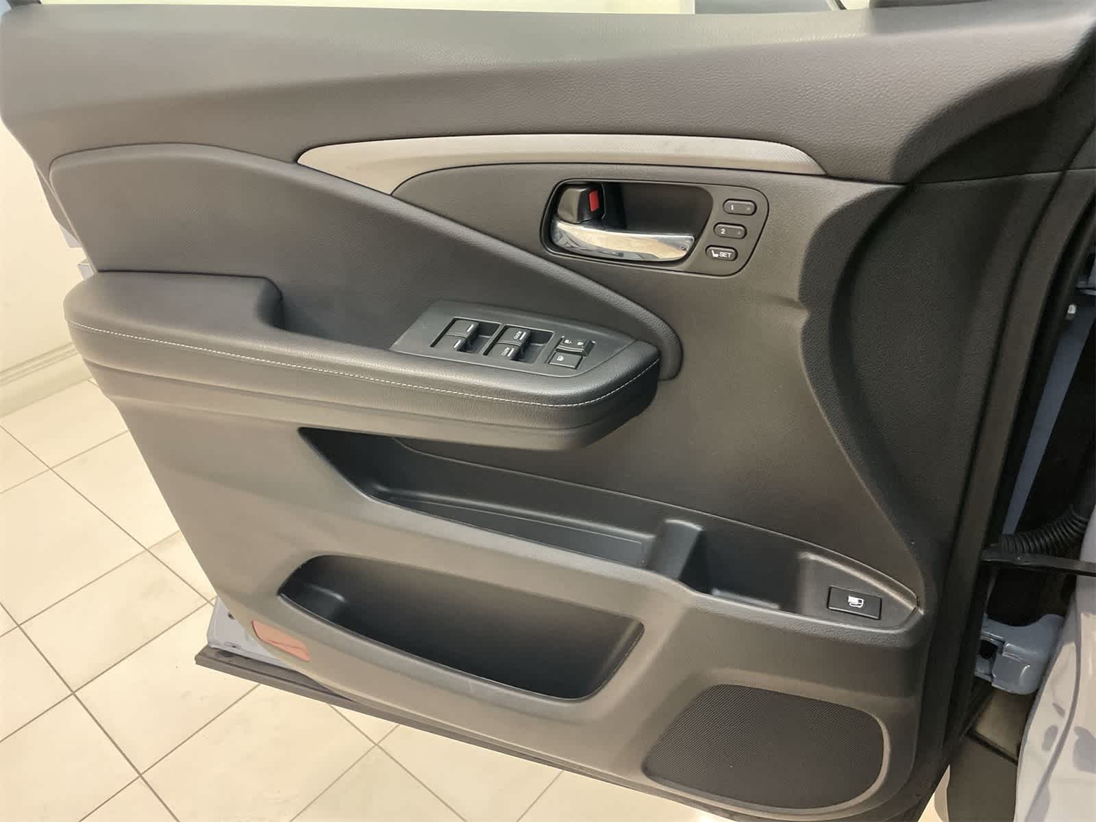 Thumbnail: 2023 Honda Ridgeline - 16