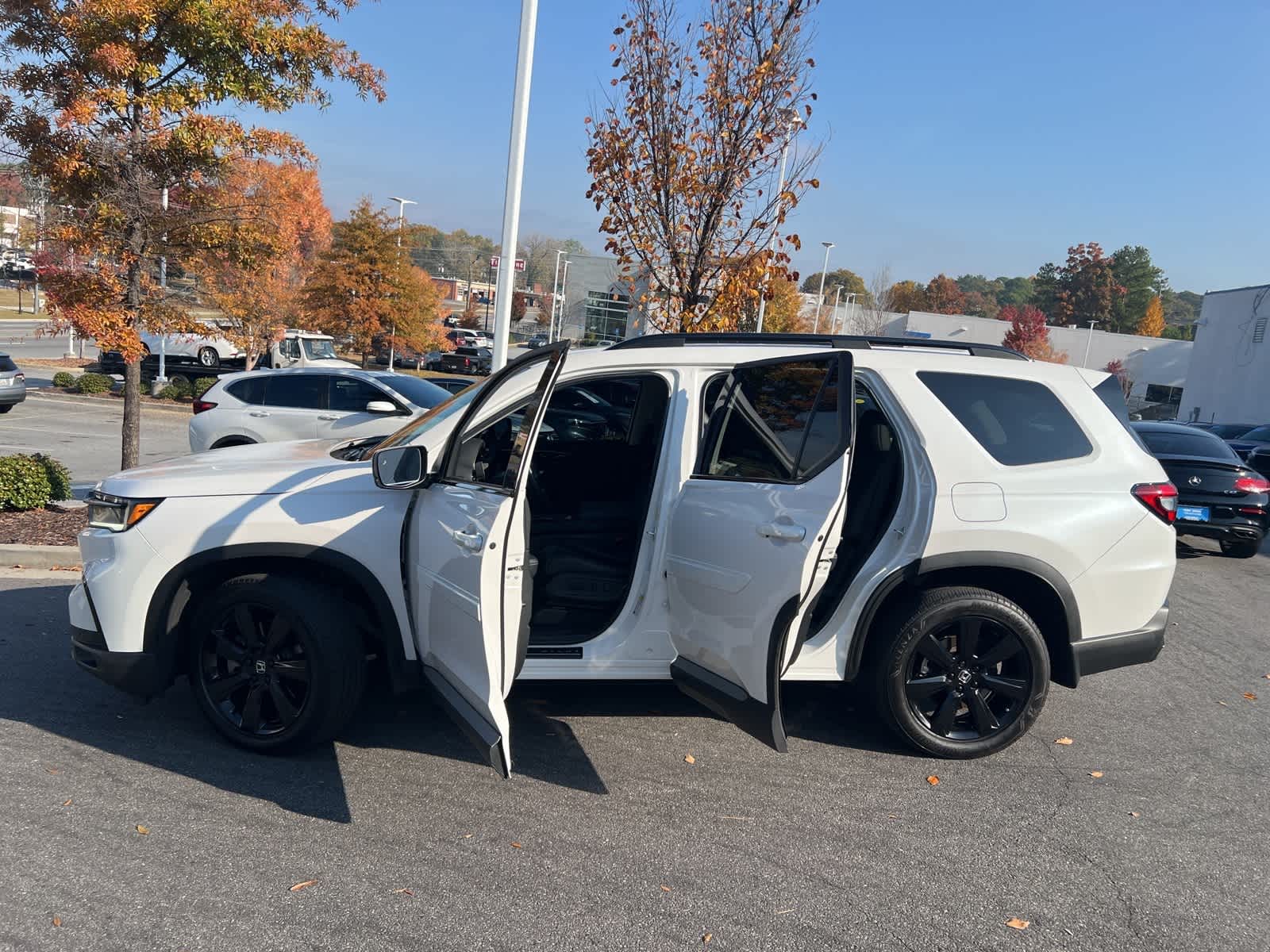 Thumbnail: 2024 Honda Pilot - 17