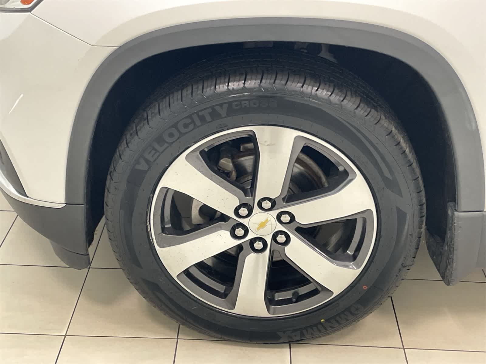 Thumbnail: 2020 Chevrolet Traverse - 25