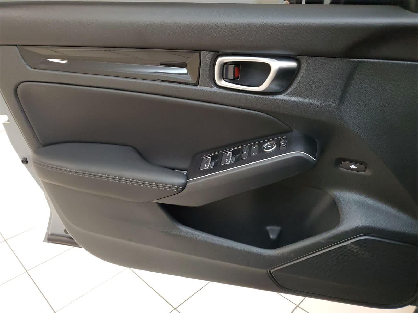 Thumbnail: 2025 Honda Civic - 16