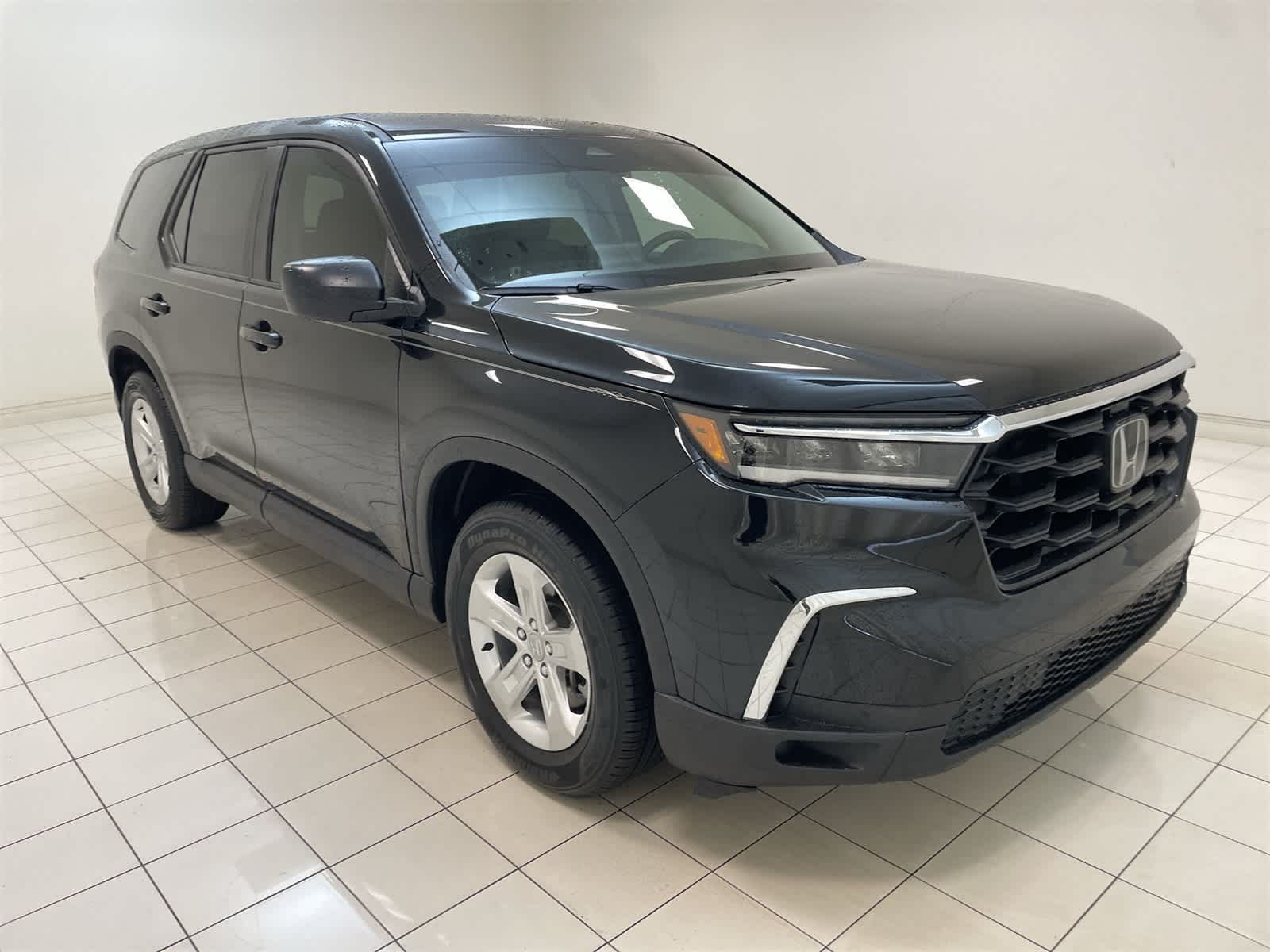 2023 Honda Pilot LX 23