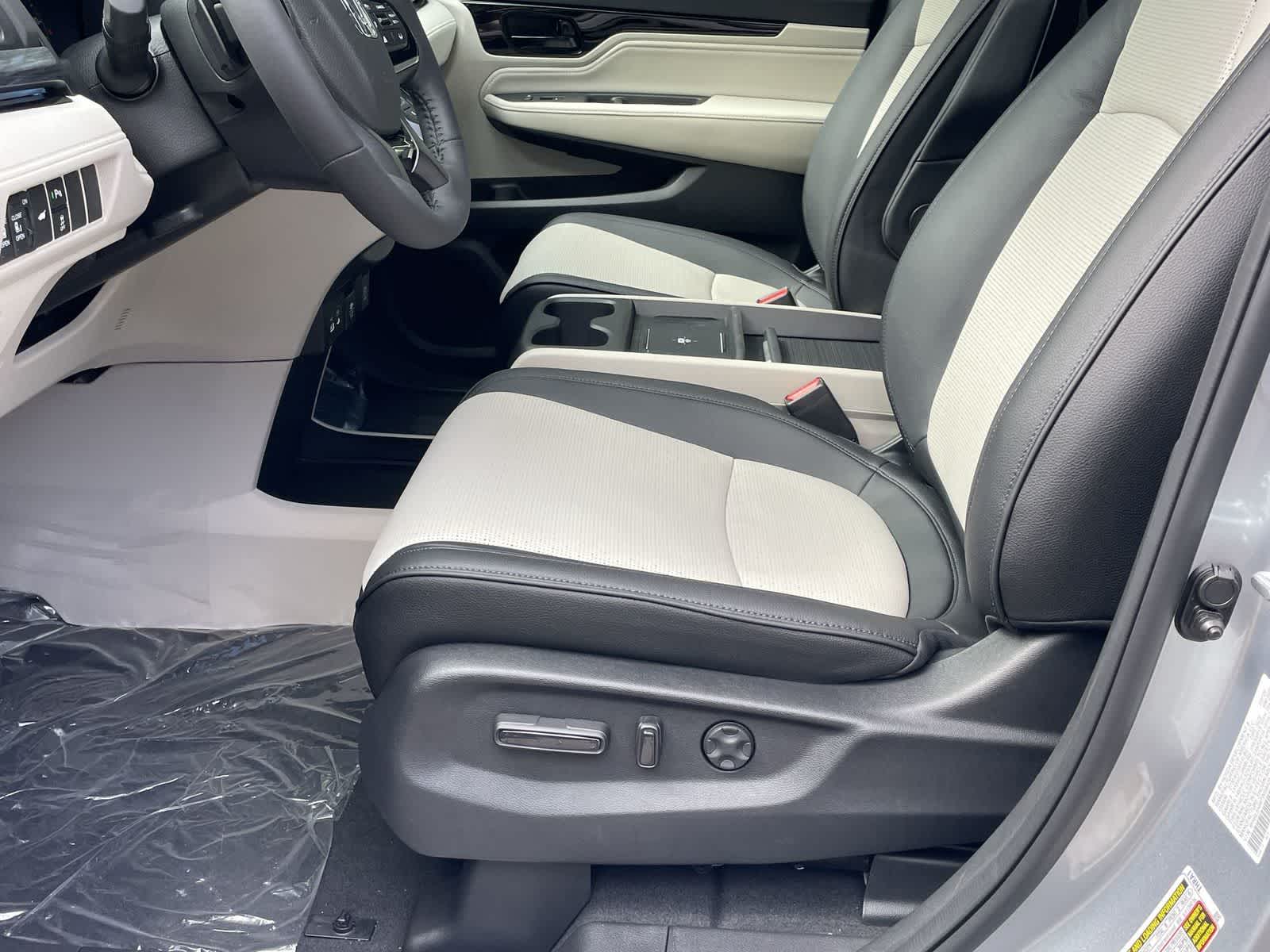 Thumbnail: 2026 Honda Odyssey - 12