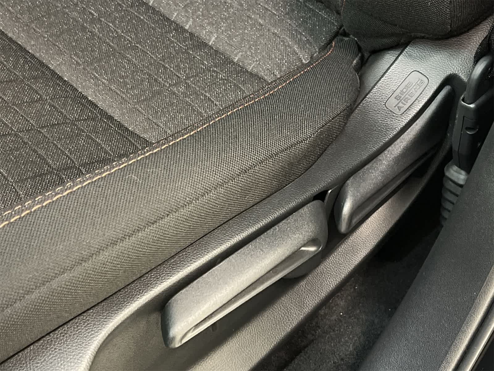 Thumbnail: 2025 Honda HR-V - 17