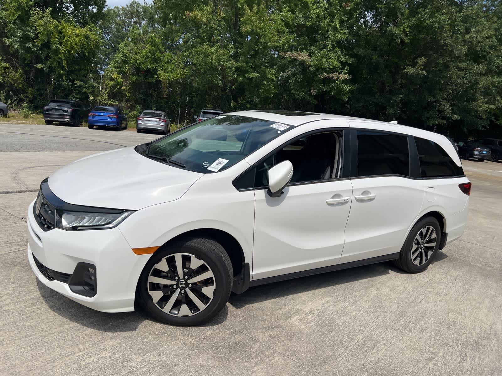2025 Honda Odyssey EX-L photo 4