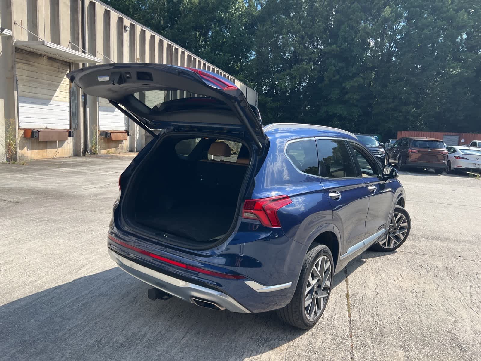 Thumbnail: 2023 Hyundai Santa Fe - 10
