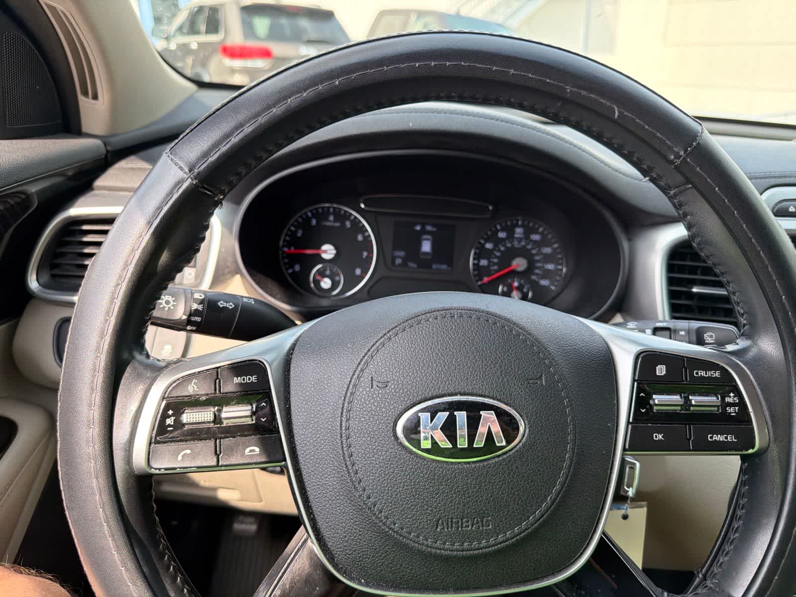 Thumbnail: 2019 Kia Sorento - 24