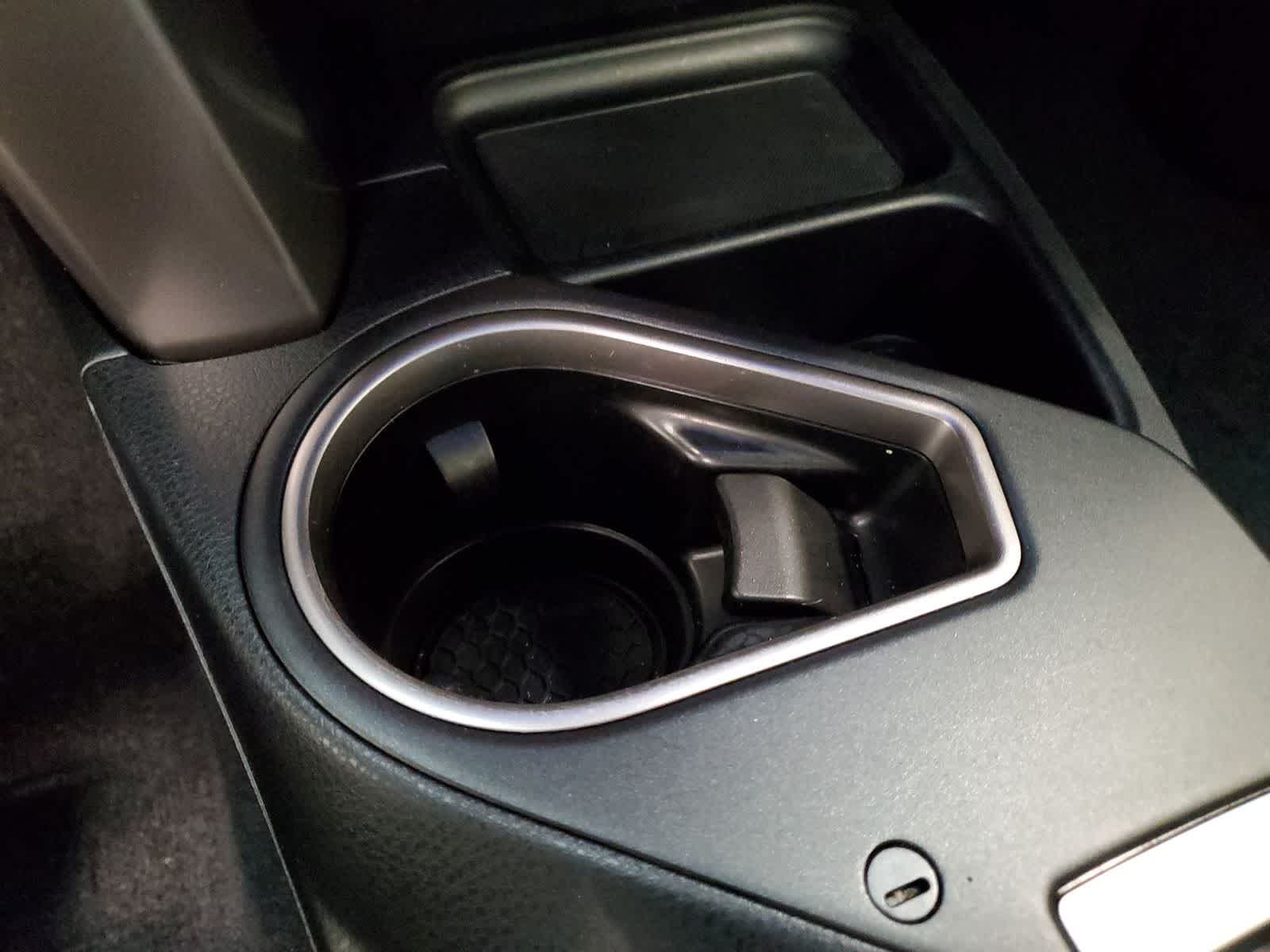 Thumbnail: 2018 Toyota RAV4 - 9