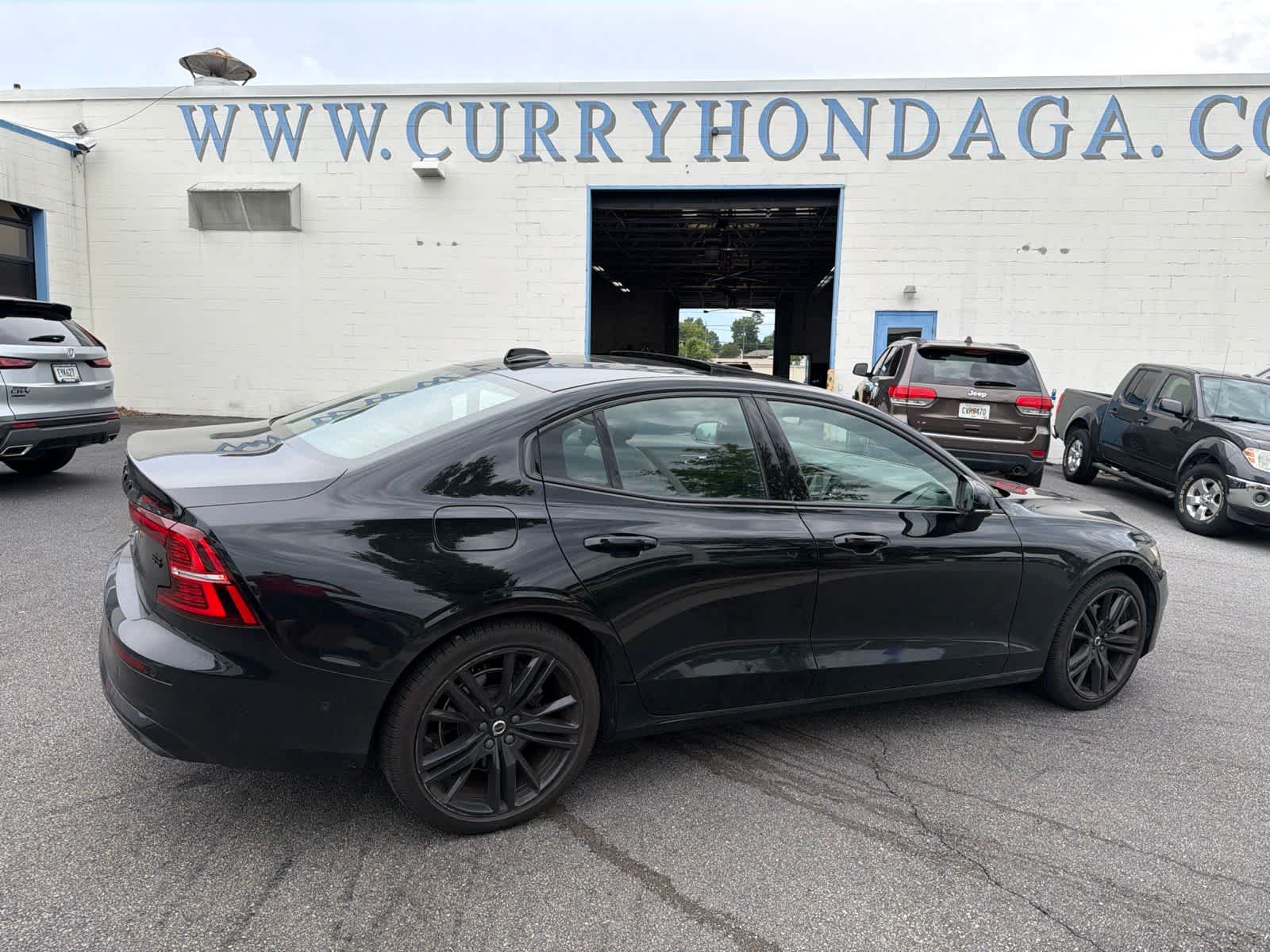 Thumbnail: 2024 Volvo S60 - 12