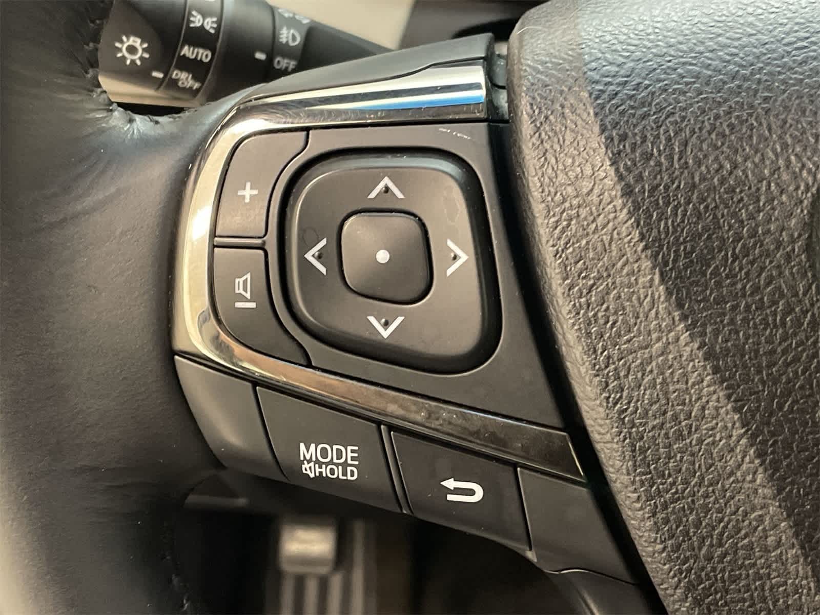 Thumbnail: 2014 Toyota Avalon - 12