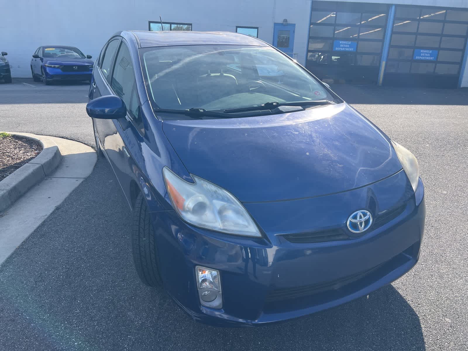 Thumbnail: 2011 Toyota Prius - 13