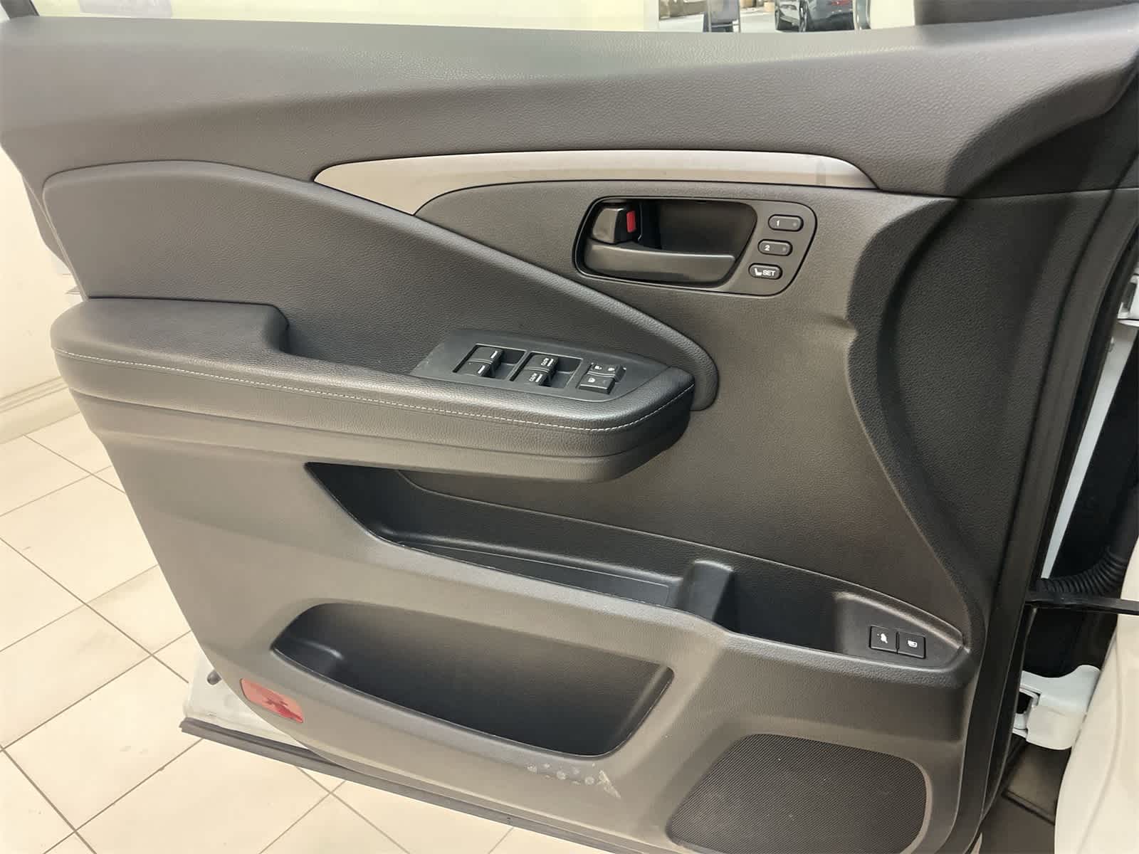 Thumbnail: 2022 Honda Passport - 16