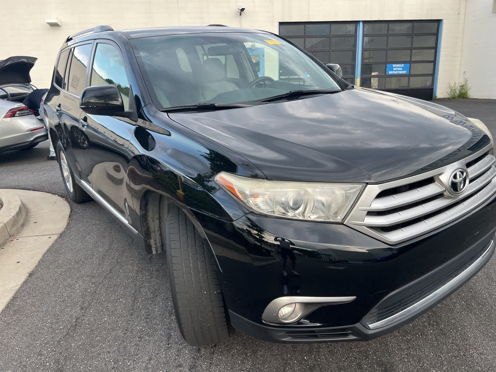 Thumbnail: 2011 Toyota Highlander - 13