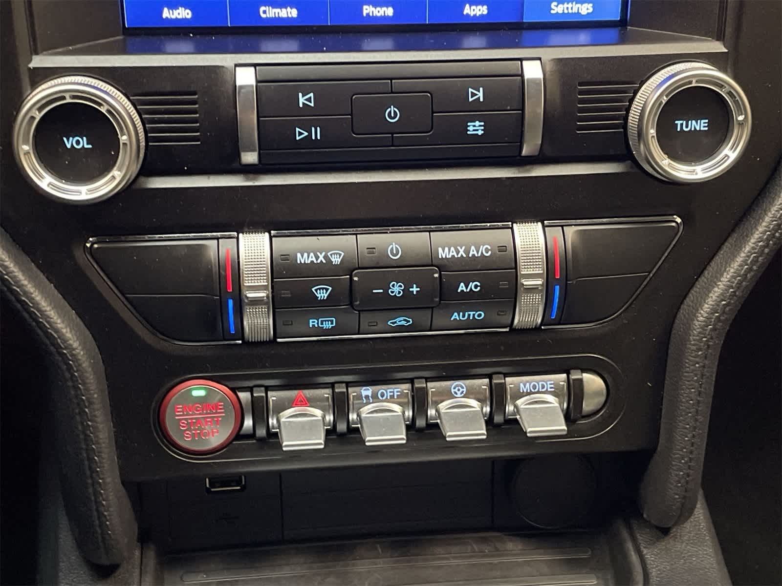 Thumbnail: 2022 Ford Mustang - 28