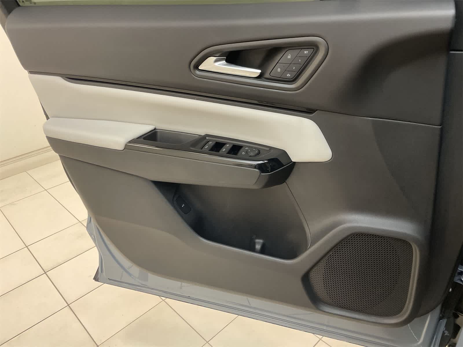 Thumbnail: 2024 Honda Prologue - 17