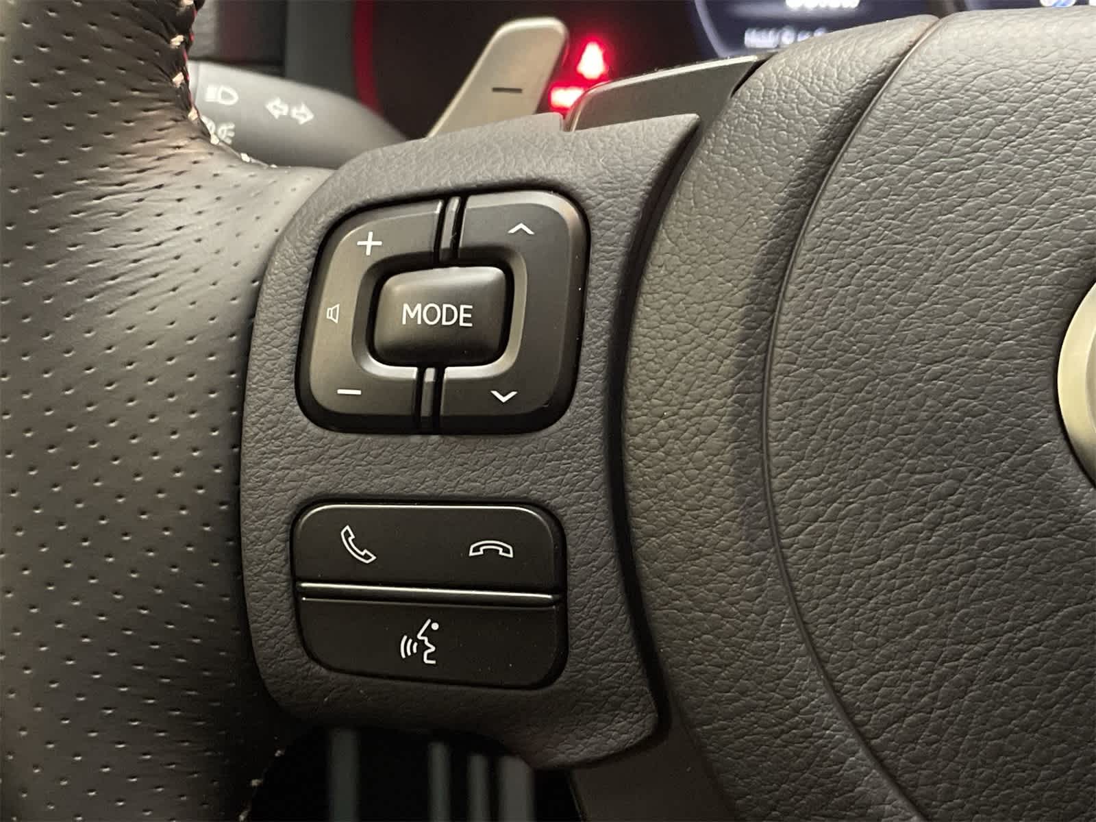 Thumbnail: 2024 Lexus IS - 12