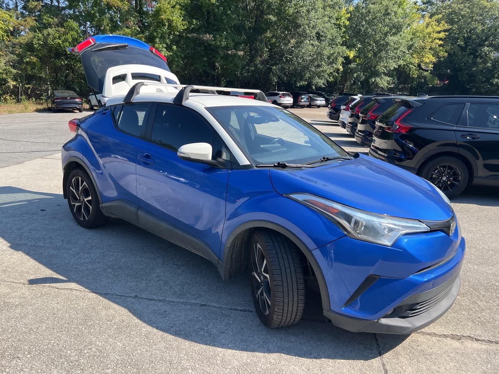Thumbnail: 2018 Toyota C-HR - 13