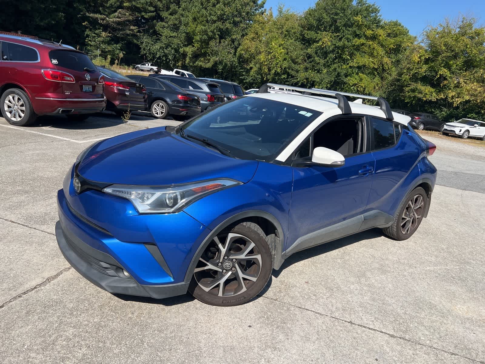 Thumbnail: 2018 Toyota C-HR - 4